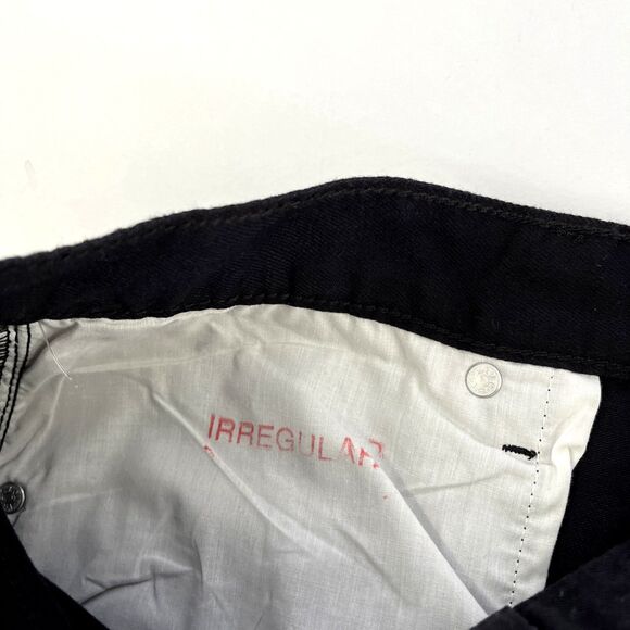 New Women’s Levi’s Muddy Straight Black Denim Jeans Size 31x30 NWT Irregular - Picture 6 of 9